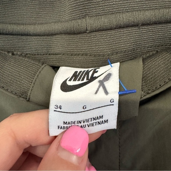 NWT Nike Sportswear Utility Pants Olive Green pockets - Picture 5 of 16